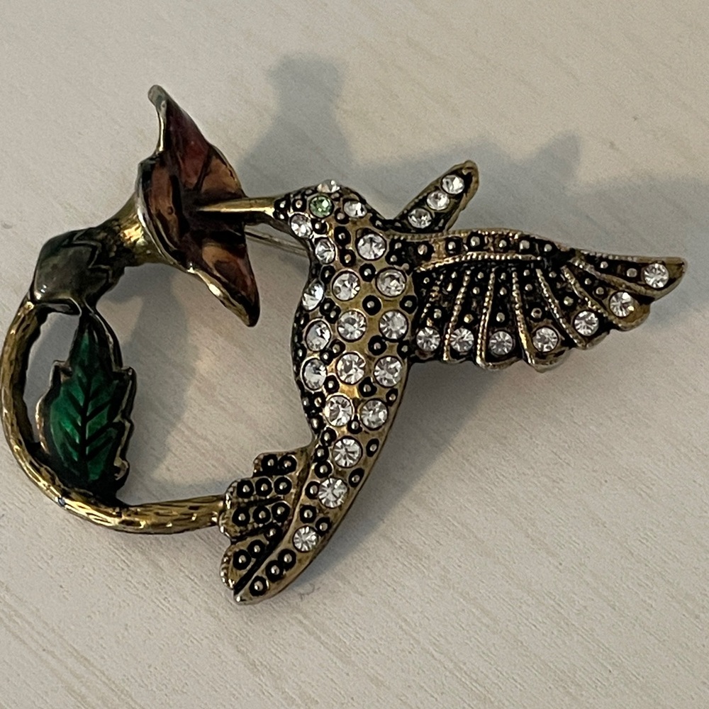 Vintage hummingbird brooch
